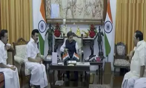 முதல்-அமைச்சருடனான சந்திப்பு; மாநில விவகாரங்கள் குறித்து விவாதிக்கப்பட்டதாக கவர்னர் மாளிகை தகவல் முதல்-அமைச்சருடனான சந்திப்பு; மாநில விவகாரங்கள் குறித்து விவாதிக்கப்பட்டதாக கவர்னர் மாளிகை தகவல்