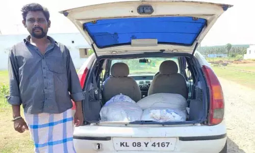 ஆனைமலையில் இருந்து கேரளாவுக்கு  ரேஷன் அரிசி கடத்திய டிரைவர் கைது