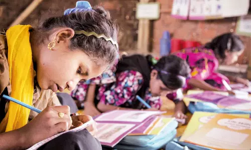 பெண் கல்விக்கு உன்னத முயற்சி பெண் கல்விக்கு உன்னத முயற்சி