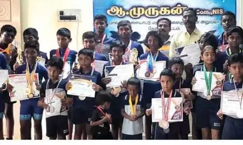 ஸ்கேட்டிங் போட்டிகளில் வெற்றி பெற்ற  மாணவ-மாணவிகளுக்கு பாராட்டு விழா