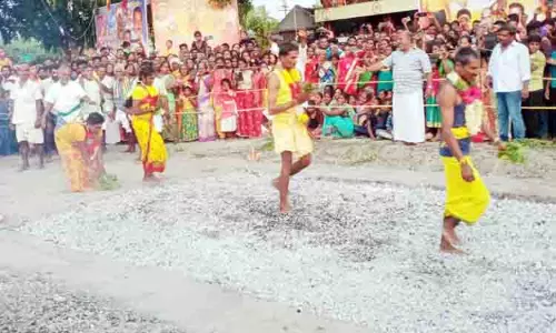 திரவுபதி அம்மன் கோவில் தீமிதி திருவிழா திரவுபதி அம்மன் கோவில் தீமிதி திருவிழா