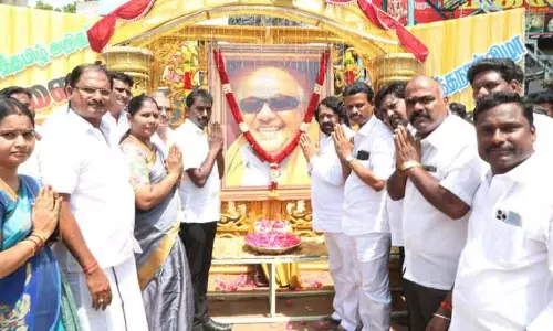 திருவண்ணாமலையில் கருணாநிதி பிறந்த நாள் விழா திருவண்ணாமலையில் கருணாநிதி பிறந்த நாள் விழா