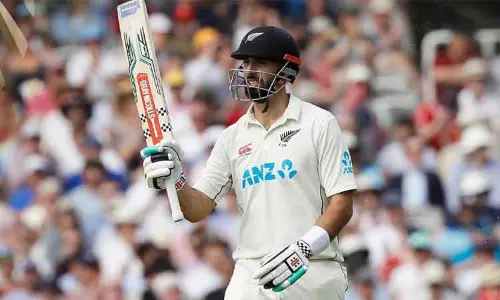 டேரில் மிட்செல் அபார சதம் : இங்கிலாந்து அணிக்கு 277 ரன்கள் இலக்கு நிர்ணயித்தது நியூசிலாந்து..! டேரில் மிட்செல் அபார சதம் : இங்கிலாந்து அணிக்கு 277 ரன்கள் இலக்கு நிர்ணயித்தது நியூசிலாந்து..!