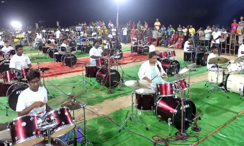 பாண்டி மெரினா பீச்சில் உலக சாதனை நிகழ்ச்சி