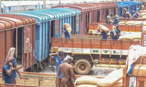 அரவைக்காக 2,000 டன் நெல்