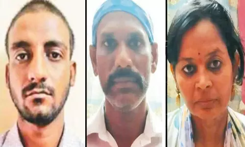 ஆட்டோ டிரைவர் எரித்துக்கொலை செய்யப்பட்ட வழக்கில் கள்ளக்காதலி கைது - பரபரப்பு தகவல்கள் ஆட்டோ டிரைவர் எரித்துக்கொலை செய்யப்பட்ட வழக்கில் கள்ளக்காதலி கைது - பரபரப்பு தகவல்கள்