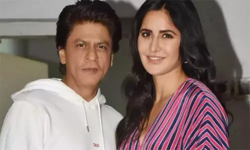 நடிகர் ஷாருக்கான், நடிகை கத்ரீனா கைப் ஆகியோருக்கு கொரோனா பாதிப்பு..!! நடிகர் ஷாருக்கான், நடிகை கத்ரீனா கைப் ஆகியோருக்கு கொரோனா பாதிப்பு..!!