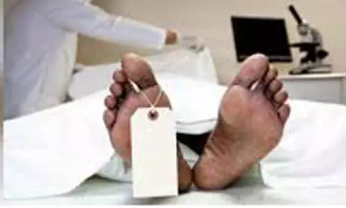 மோட்டார் சைக்கிள் மீது லாரி மோதி முதியவர் பலி