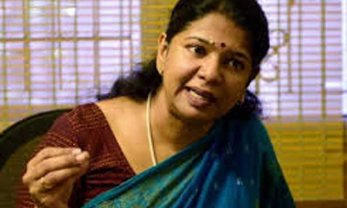 காட்டுநாயக்கன் மக்கள் 64 பேருக்கு சாதி சான்றிதழ்: கனிமொழி எம்.பி. வழங்கினார் காட்டுநாயக்கன் மக்கள் 64 பேருக்கு சாதி சான்றிதழ்: கனிமொழி எம்.பி. வழங்கினார்