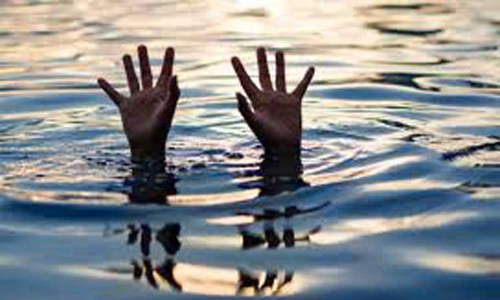 கடலூர் துறைமுகம் அருகே கடலில் மூழ்கி பிளஸ் 2 மாணவர் சாவு