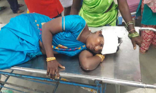 மகனுடன் மோட்டார் சைக்கிளில் சென்ற பெண்ணிடம் 5 பவுன் தாலி சங்கிலி பறிப்பு