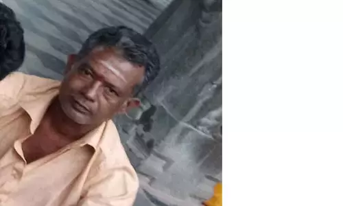 டீக்கடை தொழிலாளி விபத்தில் பலி டீக்கடை தொழிலாளி விபத்தில் பலி