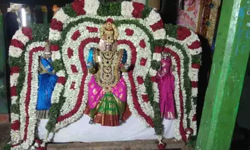 மகா மாரியம்மன் வீதியுலா