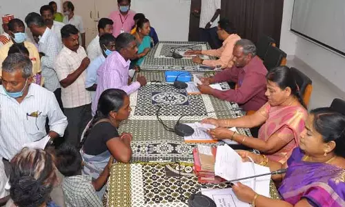 மக்கள் குறைதீர்வு நாள் கூட்டம் மக்கள் குறைதீர்வு நாள் கூட்டம்