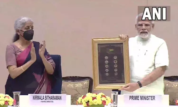 புதிய ரூபாய் நாணயங்களின் தொகுப்பை வெளியிட்டார் பிரதமர் நரேந்திர மோடி