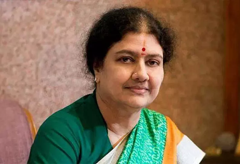 உறுப்பினர்கள் என்னை தேர்வு செய்ததால் அ.தி.மு.க. பொதுச்செயலாளராக பணியாற்றுகிறேன்- சசிகலா உறுப்பினர்கள் என்னை தேர்வு செய்ததால் அ.தி.மு.க. பொதுச்செயலாளராக பணியாற்றுகிறேன்- சசிகலா