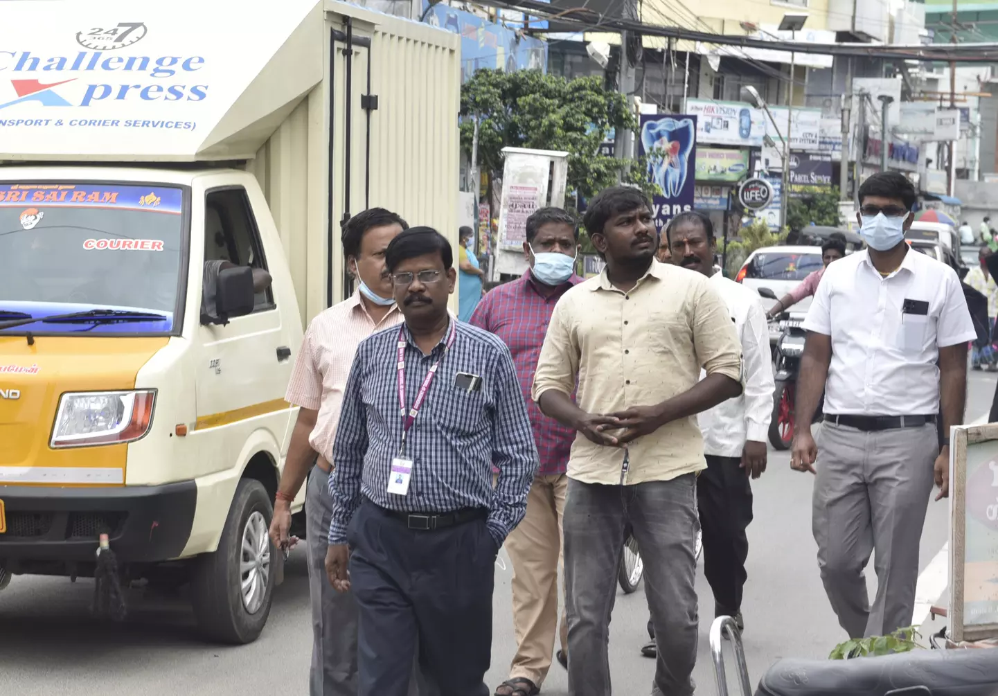 சேலத்தில் தனியார் ஆஸ்பத்திரியில் அதிகாரிகள் சோதனை சேலத்தில் தனியார் ஆஸ்பத்திரியில் அதிகாரிகள் சோதனை