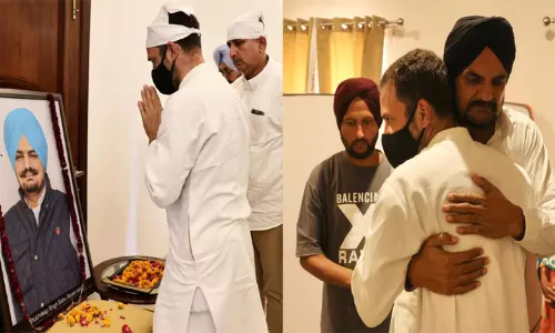 கொலை செய்யப்பட்ட பஞ்சாபி பாடகர் சித்து மூஸ் வாலா குடும்பத்தினருடன் ராகுல்காந்தி சந்திப்பு..!