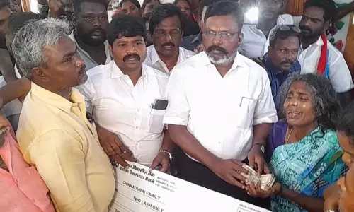 10 ஆண்டுகளுக்கு மேல் சிறையில் உள்ளவர்களை விடுதலை செய்ய வேண்டும்