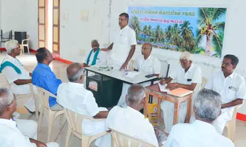 தென்னை விவசாயிகளை பாதுகாக்க அரசு நடவடிக்கை தென்னை விவசாயிகளை பாதுகாக்க அரசு நடவடிக்கை