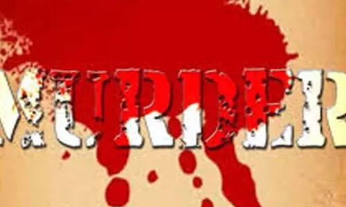 களக்காட்டில் பயங்கரம்:  கல்லால் தாக்கி தொழிலாளி கொலை