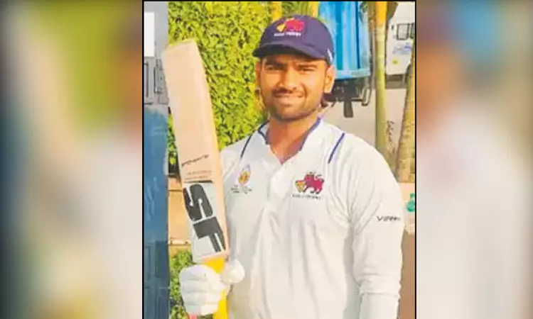 ரஞ்சி கிரிக்கெட்: மும்பை அணி 647 ரன்கள் குவித்து டிக்ளேர் - சுவேத் பார்கர் இரட்டை சதம் அடித்தார் ரஞ்சி கிரிக்கெட்: மும்பை அணி 647 ரன்கள் குவித்து டிக்ளேர் - சுவேத் பார்கர் இரட்டை சதம் அடித்தார்