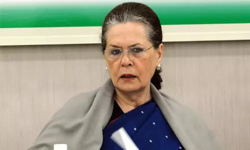 கொரோனா இன்னும் குணமாகவில்லை; சோனியாகாந்தி அமலாக்கத்துறை முன்பு ஆஜராக கூடுதல் அவகாசம் அளிக்க கோரிக்கை கொரோனா இன்னும் குணமாகவில்லை; சோனியாகாந்தி அமலாக்கத்துறை முன்பு ஆஜராக கூடுதல் அவகாசம் அளிக்க கோரிக்கை