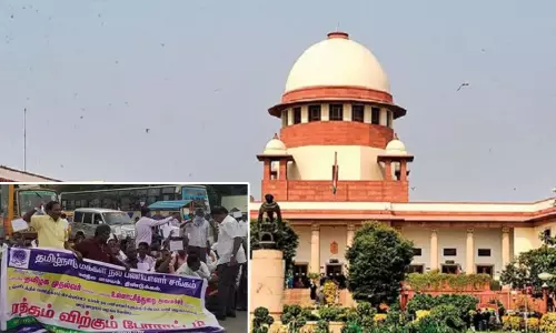 மக்கள் நல பணியாளர்களுக்கு மீண்டும் பணி வழங்கும் தமிழக அரசின் முடிவுக்கு தடையில்லை - சுப்ரீம் கோர்ட்டு மக்கள் நல பணியாளர்களுக்கு மீண்டும் பணி வழங்கும் தமிழக அரசின் முடிவுக்கு தடையில்லை - சுப்ரீம் கோர்ட்டு