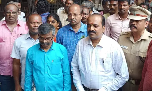 சிதம்பரம் நடராஜர் கோவில் பொது தீட்சிதர்கள் ஒத்துழைப்பு கொடுக்கவில்லை - சிறப்பு அதிகாரி சுகுமார் பேட்டி...! சிதம்பரம் நடராஜர் கோவில் பொது தீட்சிதர்கள் ஒத்துழைப்பு கொடுக்கவில்லை - சிறப்பு அதிகாரி சுகுமார் பேட்டி...!