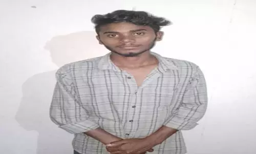 பிளஸ்-1 மாணவியை கர்ப்பமாக்கிய வாலிபர் போக்சோவில் கைது பிளஸ்-1 மாணவியை கர்ப்பமாக்கிய வாலிபர் போக்சோவில் கைது