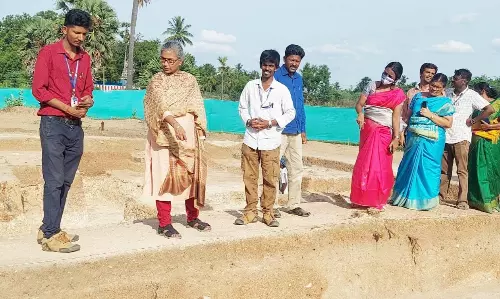 அகழாய்வு பணிகள் ஆய்வு