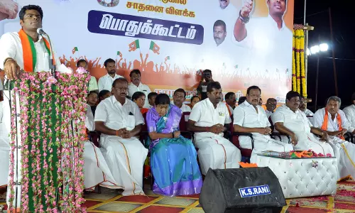 பா.ஜனதா பிரமுகரை தாக்கிய நபர்களை கைது செய்யாவிட்டால் போலீஸ் நிலையங்களை முற்றுகையிடுவோம்-நாமக்கல்லில் அண்ணாமலை அறிவிப்பு பா.ஜனதா பிரமுகரை தாக்கிய நபர்களை கைது செய்யாவிட்டால் போலீஸ் நிலையங்களை முற்றுகையிடுவோம்-நாமக்கல்லில் அண்ணாமலை அறிவிப்பு