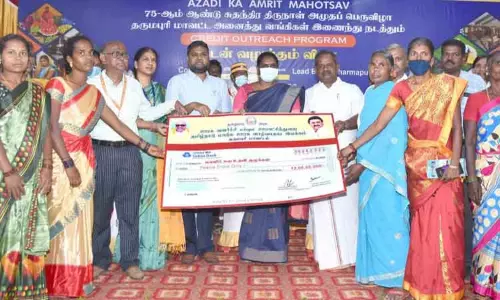 அனைத்து வங்கிகள் சார்பில் 1,797 பயனாளிகளுக்கு ரூ.79.91 கோடி கடன் உதவிகள் கலெக்டர் திவ்யதர்சினி வழங்கினார் அனைத்து வங்கிகள் சார்பில் 1,797 பயனாளிகளுக்கு ரூ.79.91 கோடி கடன் உதவிகள் கலெக்டர் திவ்யதர்சினி வழங்கினார்