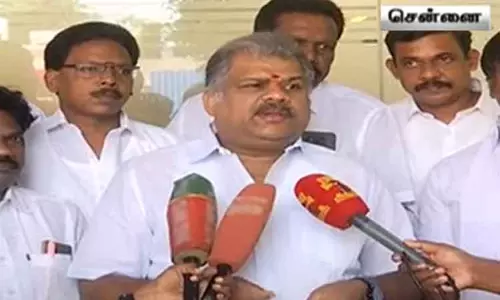 ஆன்லைன் ரம்மி விளையாட்டை உடனடியாக தடை செய்ய வேண்டும் - ஜி.கே.வாசன் வலியுறுத்தல் ஆன்லைன் ரம்மி விளையாட்டை உடனடியாக தடை செய்ய வேண்டும் - ஜி.கே.வாசன் வலியுறுத்தல்