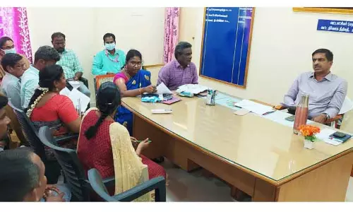 முகாம்களில் பெறப்பட்ட மனுக்கள் மீது நடவடிக்கை எடுக்க கலெக்டர் உத்தரவு