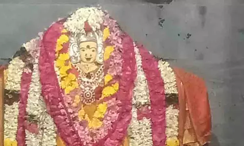 அங்காள பரமேஸ்வரி அம்மன் கோவில் மண்டலாபிஷேகம் அங்காள பரமேஸ்வரி அம்மன் கோவில் மண்டலாபிஷேகம்