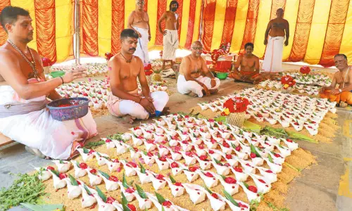 உலக நன்மைக்காக ராஜா அண்ணாமலைபுரம் அய்யப்பன் கோவிலில் 1,008 சங்காபிஷேகம் உலக நன்மைக்காக ராஜா அண்ணாமலைபுரம் அய்யப்பன் கோவிலில் 1,008 சங்காபிஷேகம்