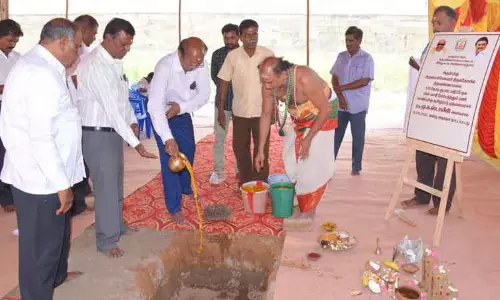 ரூ.1.41 கோடி மதிப்பில் மின்வசதி மேம்படுத்தும் பணி ரூ.1.41 கோடி மதிப்பில் மின்வசதி மேம்படுத்தும் பணி