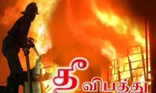 ஓசூரில் தனியார் குடோனில் தீ விபத்து ஓசூரில் தனியார் குடோனில் தீ விபத்து