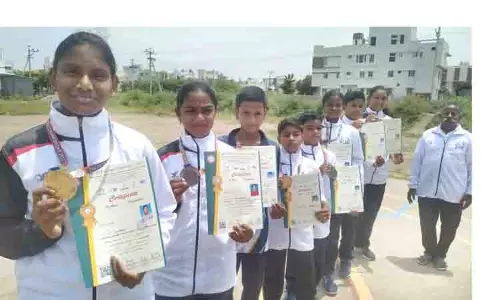 தேசிய அளவிலான சிலம்பம் போட்டி: பெரம்பலூர் மாவட்ட வீரர்-வீராங்கனைகள் சாதனை