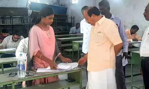 டி.என்.பி.எஸ்.சி. விரிந்துரைக்கும் தேர்வு; 91 பேர் எழுதினர் டி.என்.பி.எஸ்.சி. விரிந்துரைக்கும் தேர்வு; 91 பேர் எழுதினர்