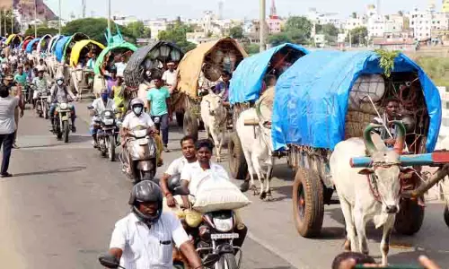 200 மாட்டு வண்டிகளில் வந்த பக்தர்கள்