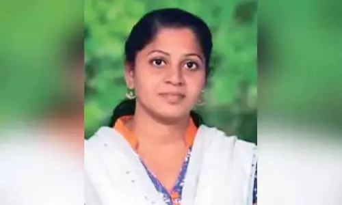 குடும்ப கட்டுப்பாடு சிகிச்சைக்கு பிறகு திடீர் சாவு: வீடியோ பதிவுடன் இளம்பெண்ணின் உடல் பிரேத பரிசோதனை குடும்ப கட்டுப்பாடு சிகிச்சைக்கு பிறகு திடீர் சாவு: வீடியோ பதிவுடன் இளம்பெண்ணின் உடல் பிரேத பரிசோதனை