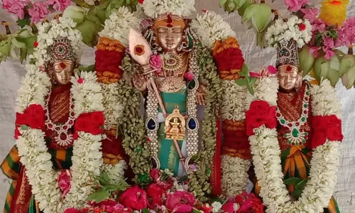 சுப்பிரமணிய சுவாமிக்கு சிறப்பு அபிஷேகம்