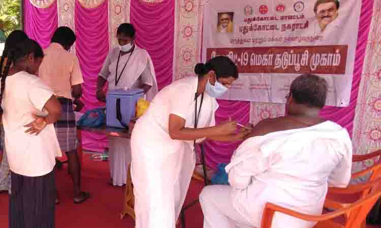 Corona special vaccination camp at 3,100 locations | 3,100 இடங்களில் கொரோனா சிறப்பு தடுப்பூசி முகாம்