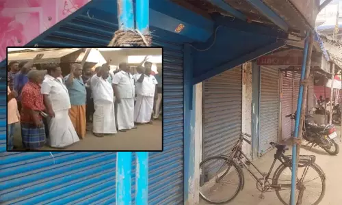 தஞ்சை: வணிகர் சங்க நிர்வாகியை வெட்டிக்கொன்ற கும்பல் - கொந்தளித்த வணிகர்கள் தஞ்சை: வணிகர் சங்க நிர்வாகியை வெட்டிக்கொன்ற கும்பல் - கொந்தளித்த வணிகர்கள்