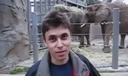 17 ஆண்டுகளுக்கு முன்பு பதிவேற்றப்பட்ட முதல் வீடியோவை பகிர்ந்த யூடியூப் நிறுவனம் - வைரல் வீடியோ