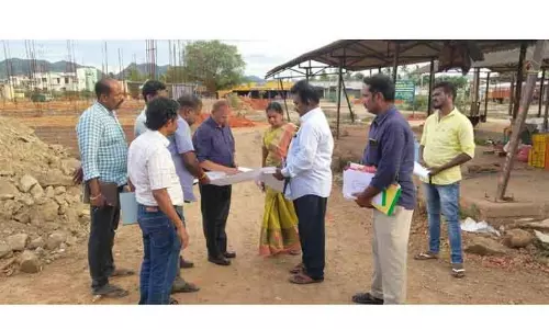 ஆண்டிப்பட்டியில் ரூ.3.50 கோடியில் கட்டப்படும் சந்தை ஆண்டிப்பட்டியில் ரூ.3.50 கோடியில் கட்டப்படும் சந்தை