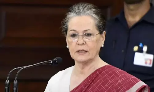 டெல்லி ஆஸ்பத்திரியில் சோனியாகாந்திக்கு தொடர்ந்து சிகிச்சை டெல்லி ஆஸ்பத்திரியில் சோனியாகாந்திக்கு தொடர்ந்து சிகிச்சை