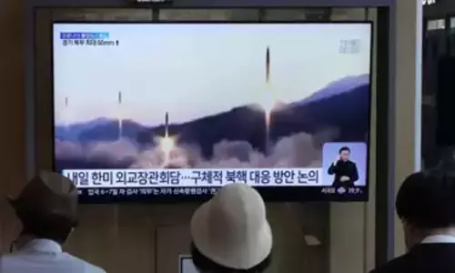 தென்கொரியா எல்லை அருகே வடகொரியா பீரங்கி குண்டுகளை வீசி சோதனை